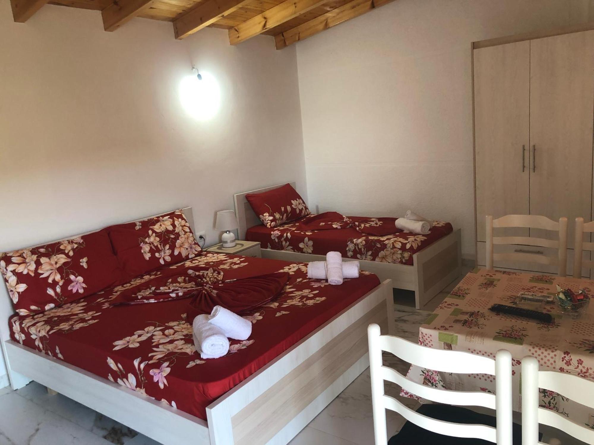Nino's Sarandë